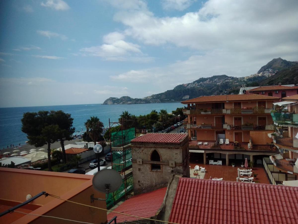 Vacanza Taormina Mare Мацео Екстериор снимка