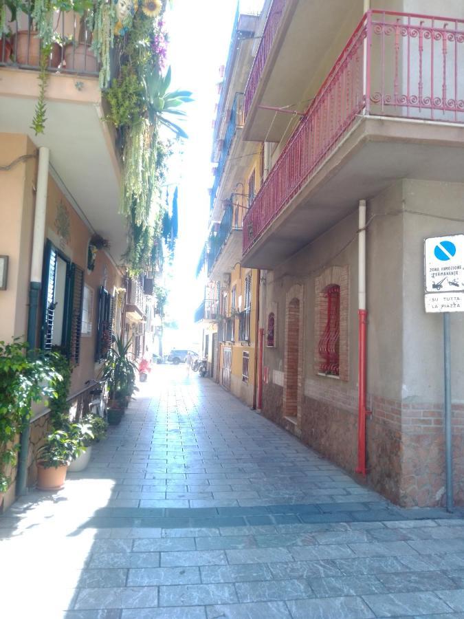 Vacanza Taormina Mare Мацео Екстериор снимка